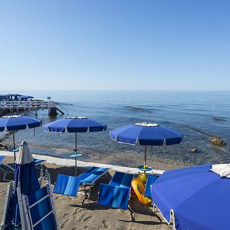 Villino Emanuele Bed & Breakfast Santa Marinella Eksteriør bilde