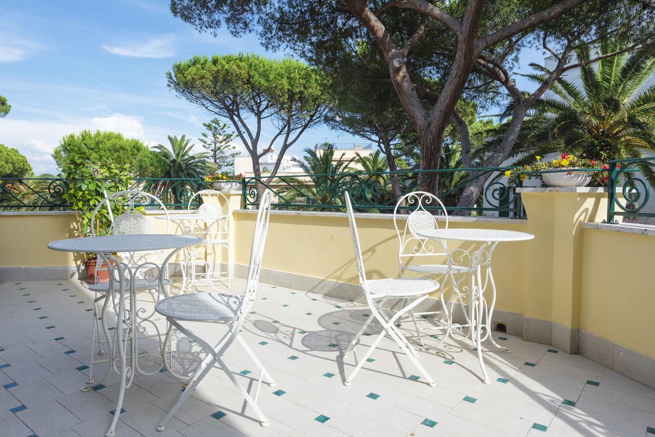 Villino Emanuele Bed & Breakfast Santa Marinella Eksteriør bilde