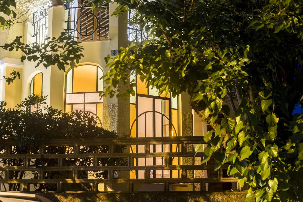 Villino Emanuele Bed & Breakfast Santa Marinella Eksteriør bilde