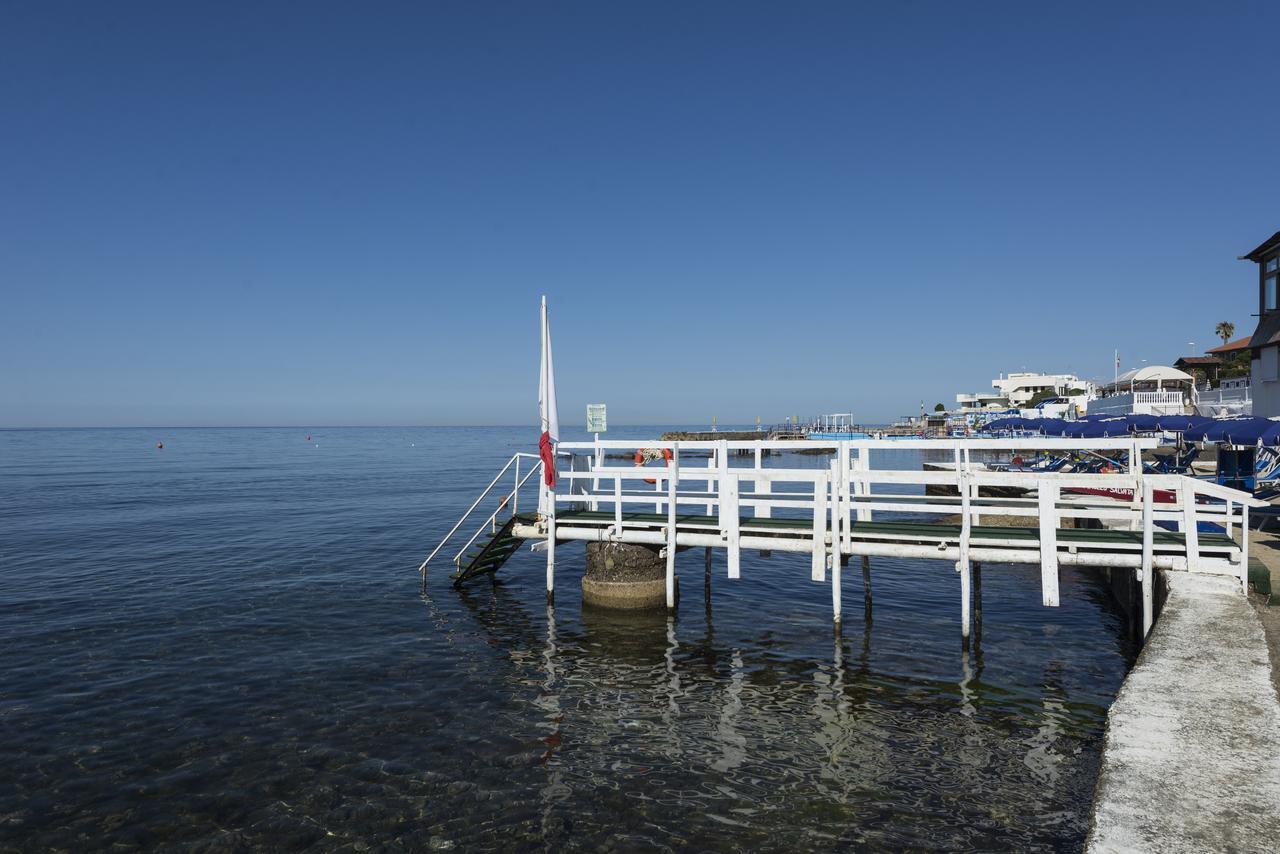 Villino Emanuele Bed & Breakfast Santa Marinella Eksteriør bilde